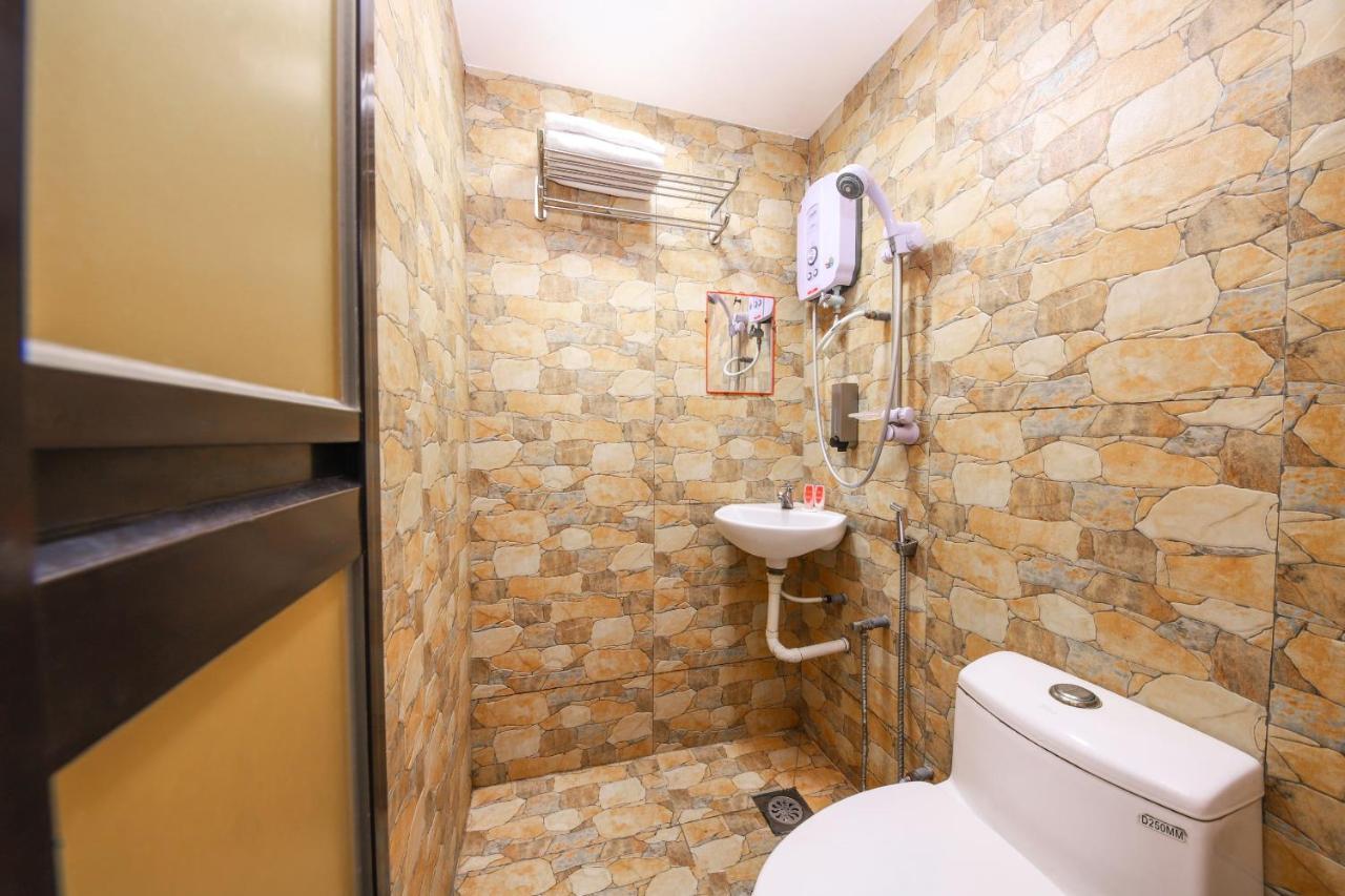 קואלה לומפור Oyo 334 Everest Hotel מראה חיצוני תמונה