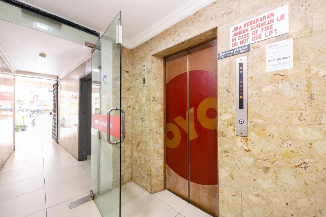 קואלה לומפור Oyo 334 Everest Hotel מראה חיצוני תמונה