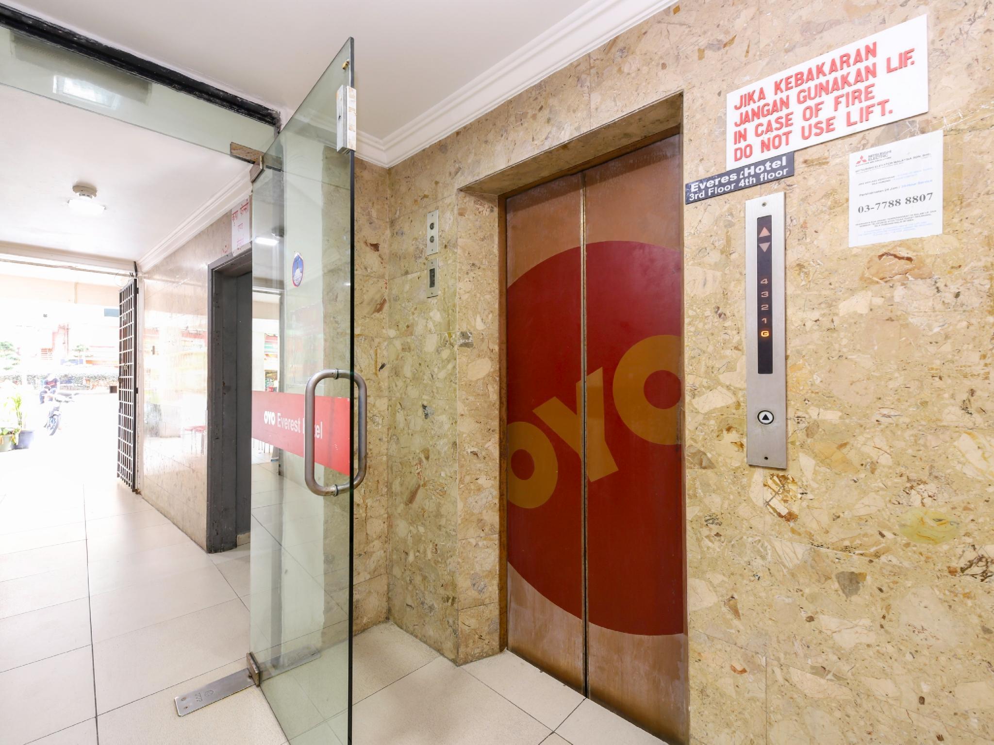 קואלה לומפור Oyo 334 Everest Hotel מראה חיצוני תמונה
