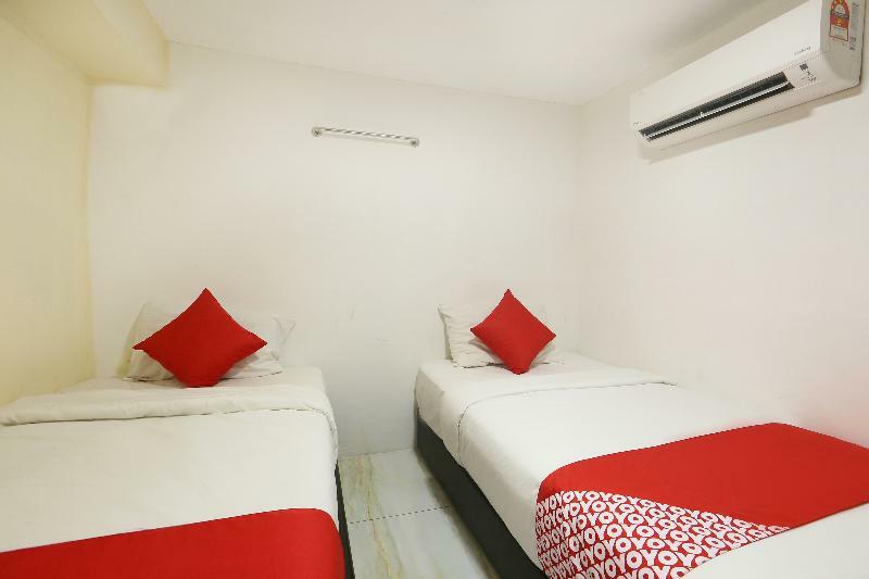 קואלה לומפור Oyo 334 Everest Hotel מראה חיצוני תמונה